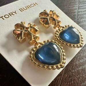 New Authentic Tory Burch Roxanne Blue Crystal Heart and Gold Drop Earring